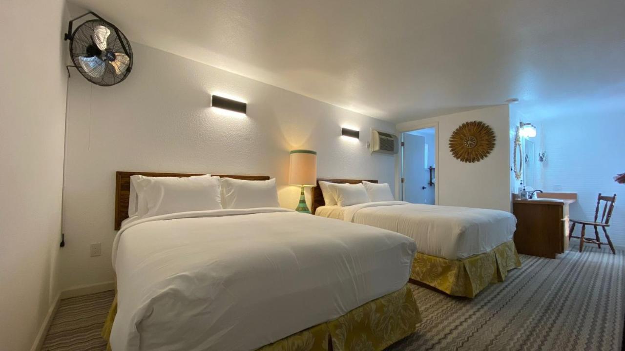 The Aztec Motel & Creative Space Seligman Buitenkant foto