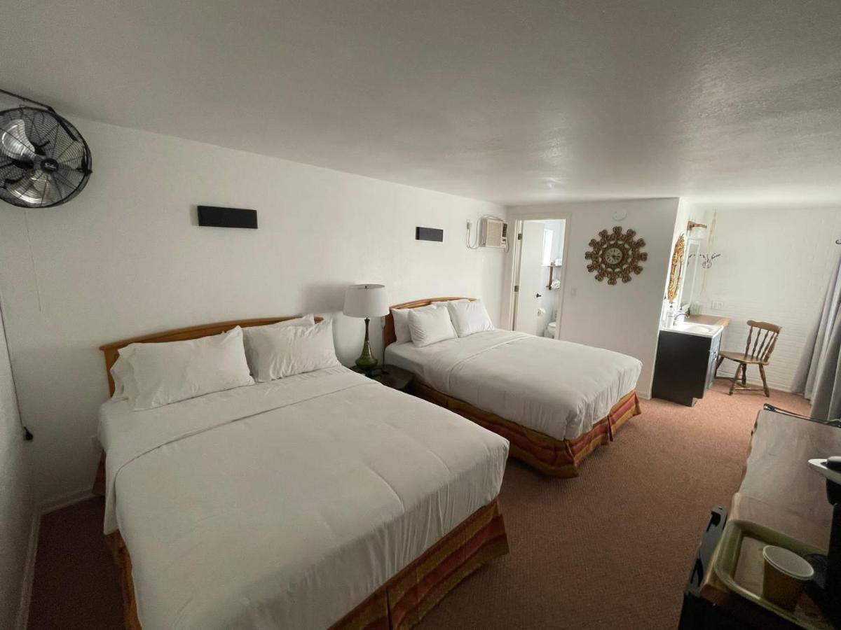 The Aztec Motel & Creative Space Seligman Buitenkant foto